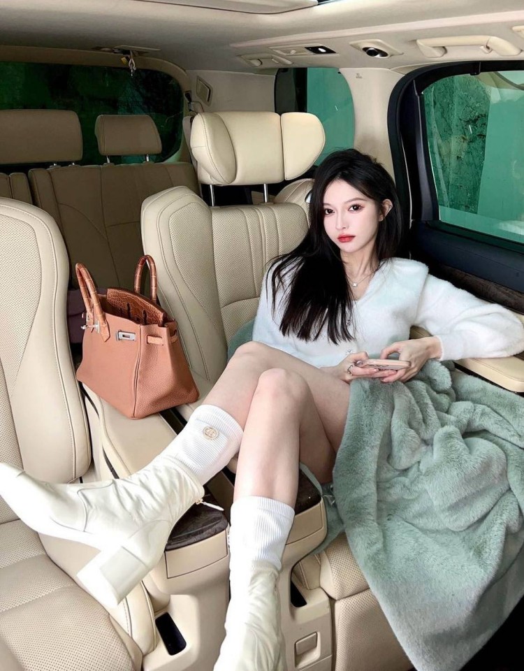 妻子初次接受三人行小说,HD高清